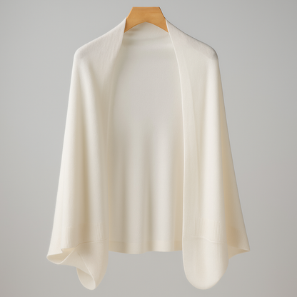 Trawinka – Wełniana narzutka z ręcznymi detalami